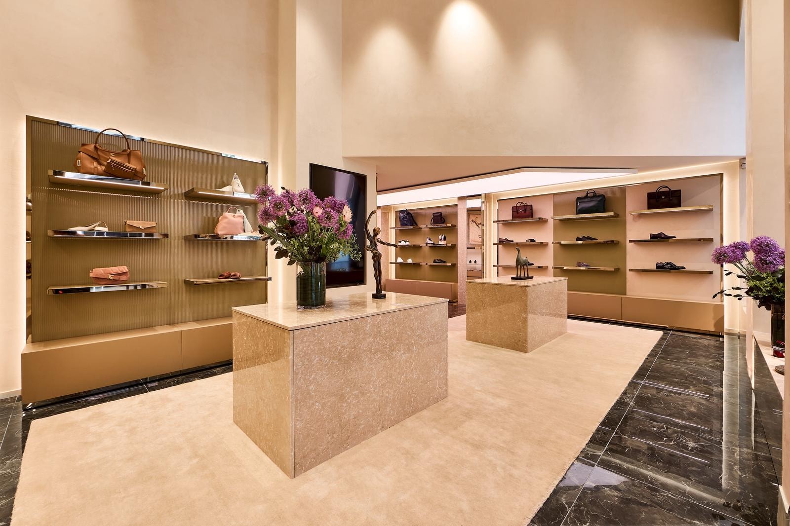 Christopher — Via della Spiga, Milan — 3